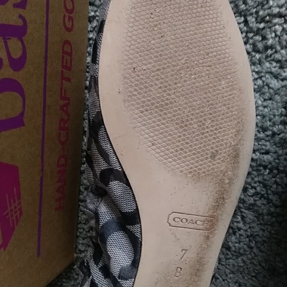 Coach authentic shoes - Picture 7 of 8